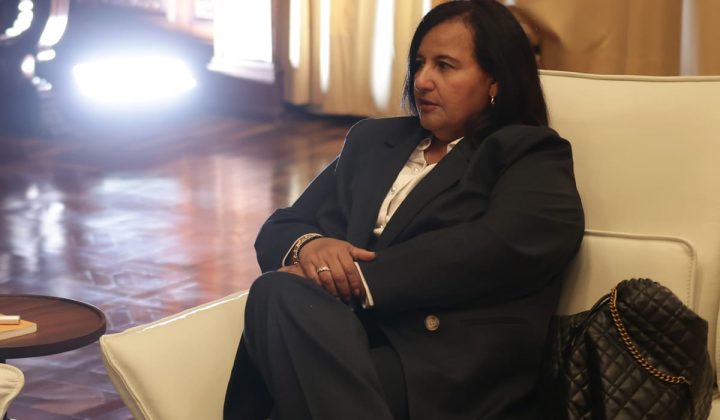 Figuera reconoce dificultad de su tarea y señala diferencias con María Corina Machado