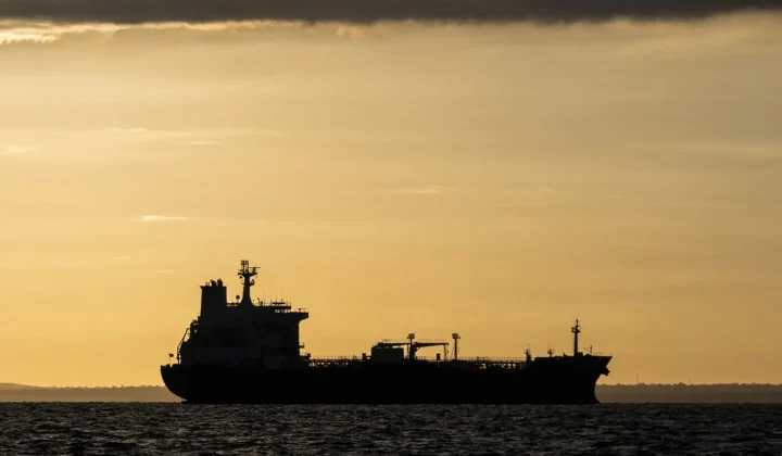 Pdvsa cede control de exportaciones petroleras a intermediarios y traders secundarios