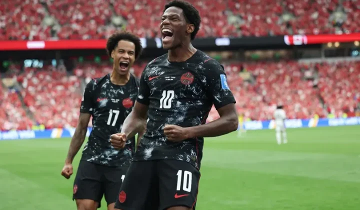 Canadá logra histórica primera victoria mundialista ante Catar en un partido marcado por la lesión de Koné
