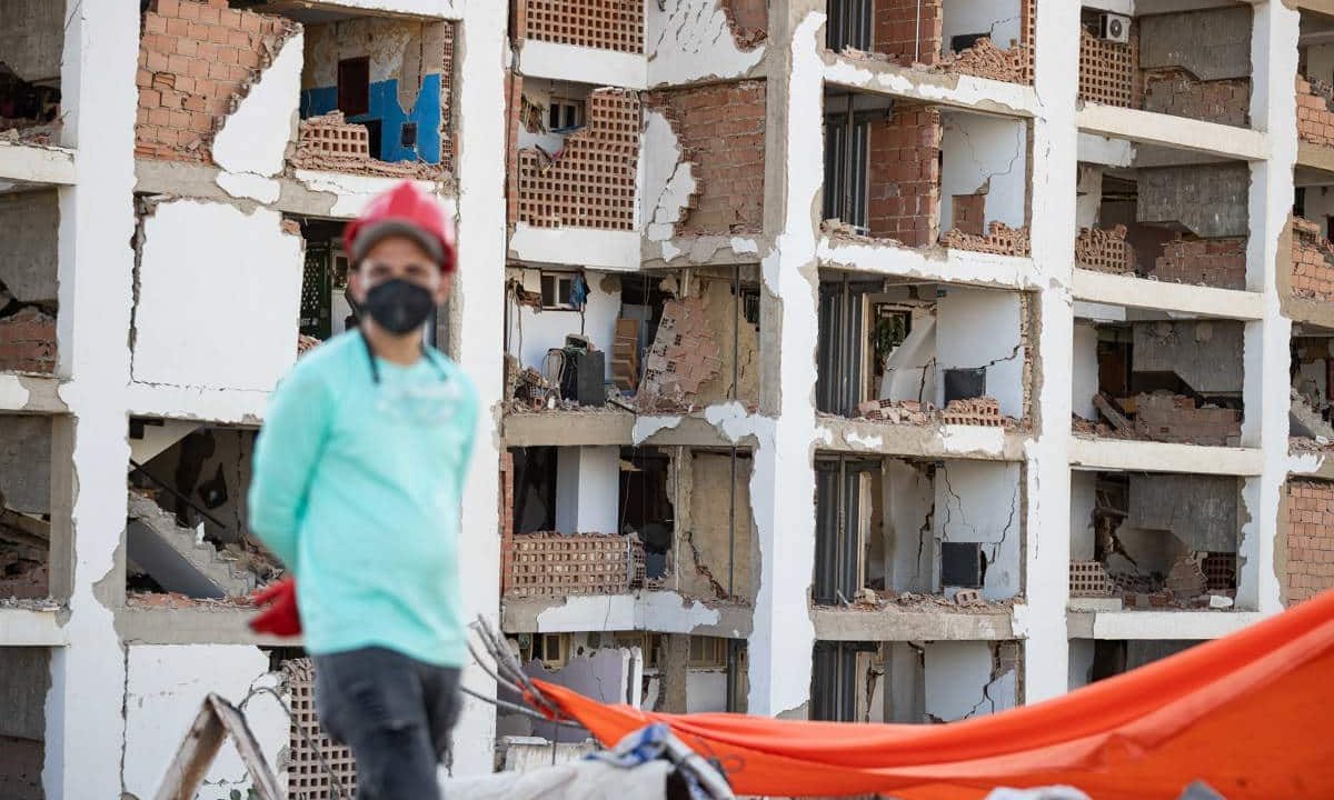 El economista Asdrúbal Oliveros ha proyectado que los daños y pérdidas económicas resultantes de los terremotos ocurridos el pasado 24 de ju
