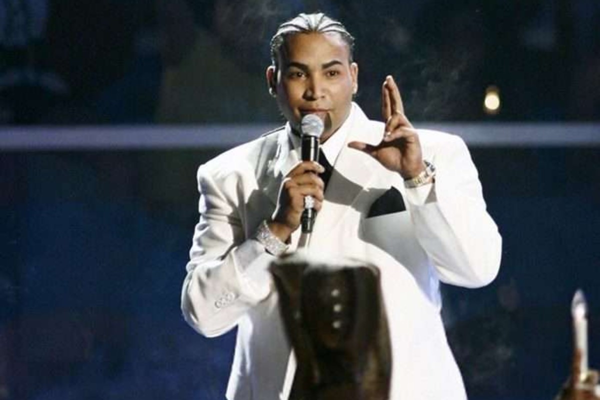 El cantante puertorriqueño Don Omar grabando un video de mensaje para Venezuela.