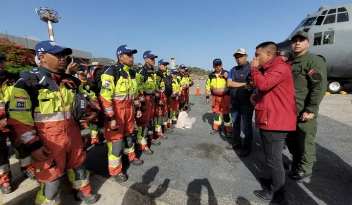 Equipos especializados de búsqueda y rescate procedentes de Alemania, Ecuador, España y Suiza arribaron a Venezuela este viernes para unirse