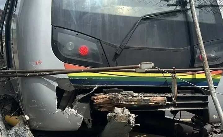 Vagón del Metro de Caracas se descarrila en talleres de Propatria sin causar lesionados