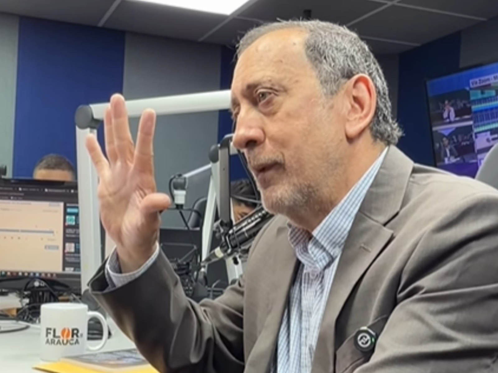 El economista José Guerra, exdiputado venezolano, hablando en una entrevista.