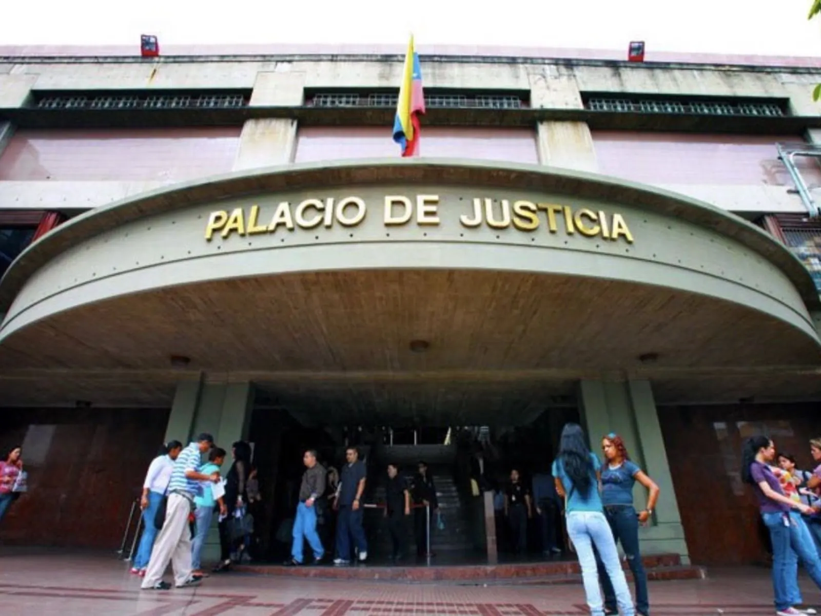 Fachada del Palacio de Justicia en Venezuela.