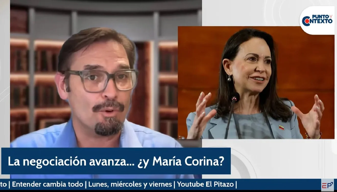 María Corina Machado, líder opositora venezolana, hablando en un evento político.