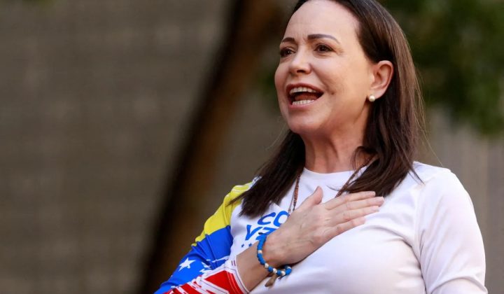 El exgobernador del estado Táchira, César Pérez Vivas, ha anunciado que la líder opositora María Corina Machado tiene previsto regresar a Ve