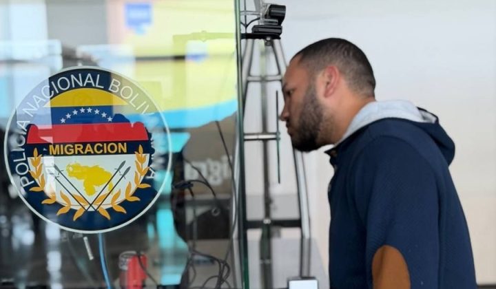 Regresan a Venezuela 133 migrantes deportados desde Miami