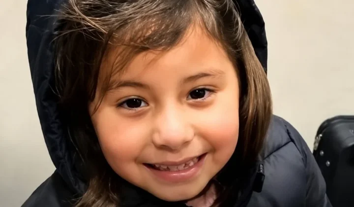 Un emotivo momento se vivió en un aeropuerto de Chile cuando una niña chilena-venezolana recibió una sorpresa que la llenó de alegría hasta