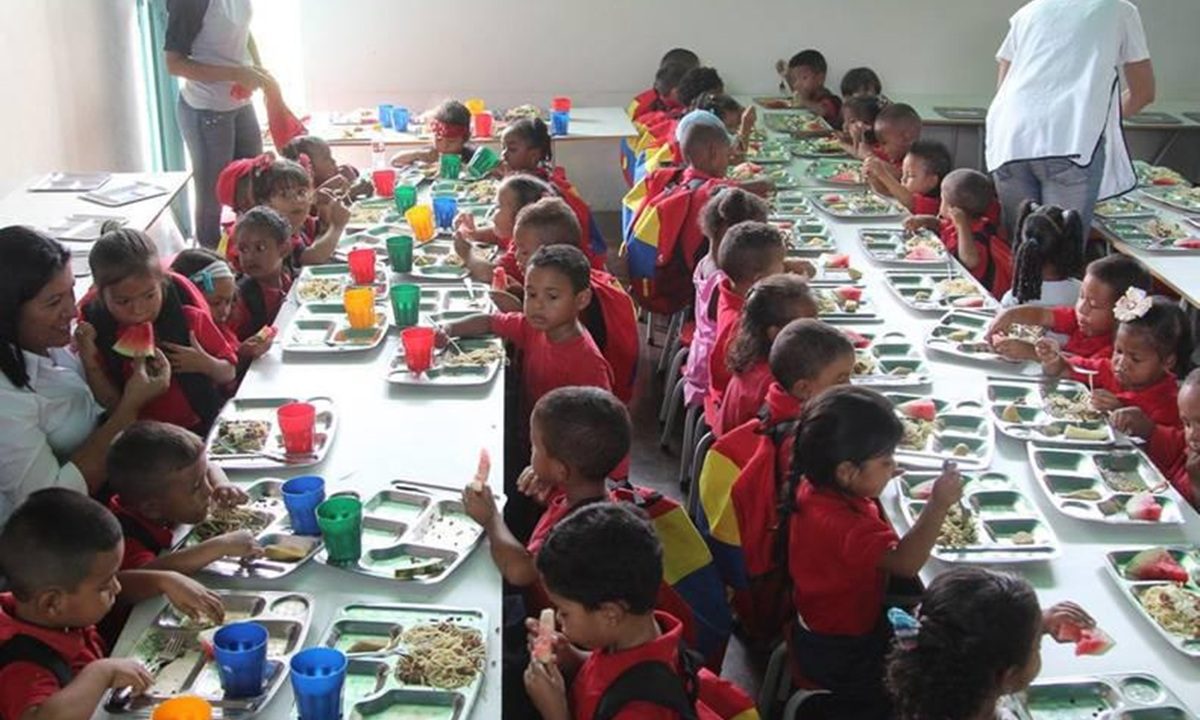 Deterioro del Programa de Alimentación Escolar en Venezuela Profundiza la Exclusión Educativa