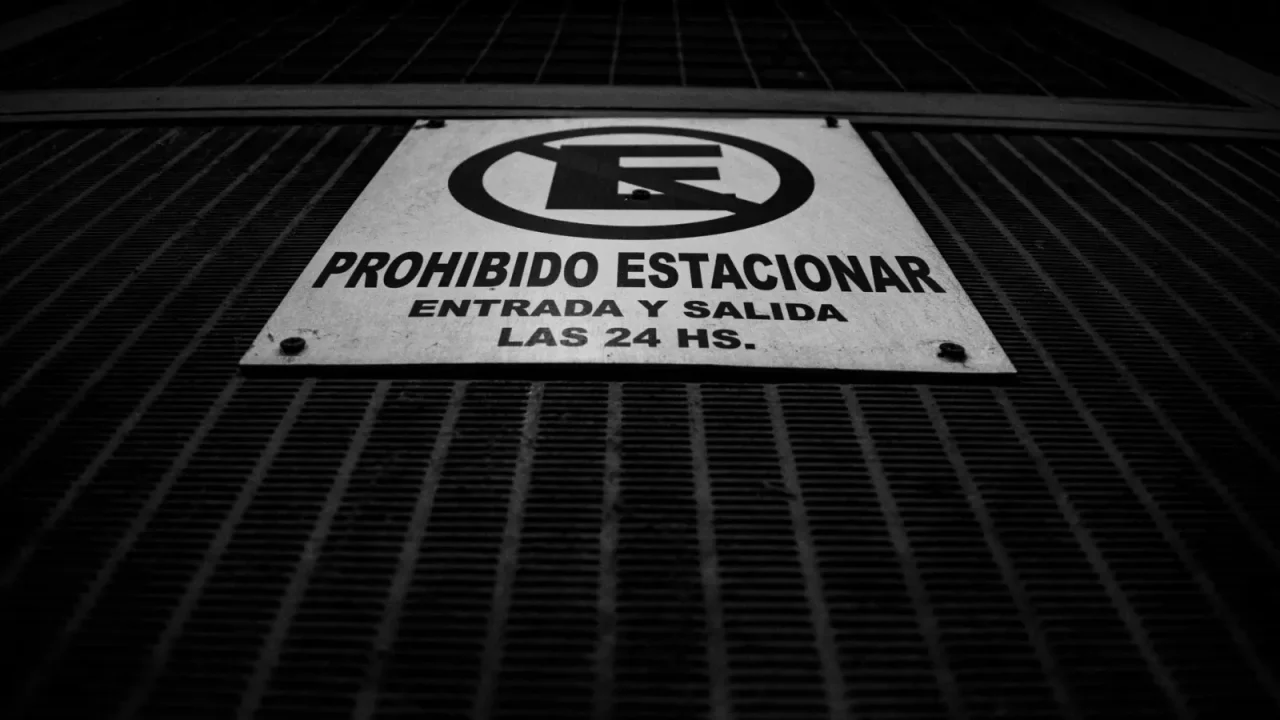Cómo verificar trámites y servicios públicos en Venezuela: fuentes, pasos y señales de alerta
