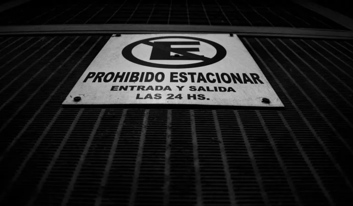 Cómo verificar trámites y servicios públicos en Venezuela: fuentes, pasos y señales de alerta