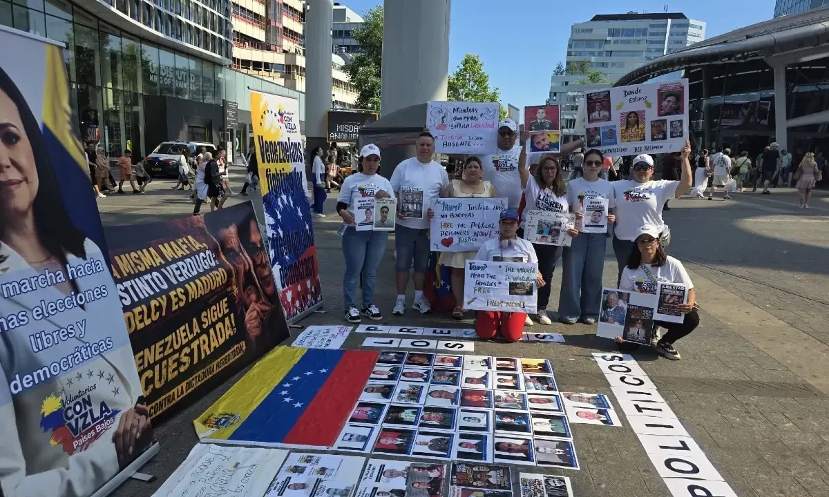 Venezolanos en Países Bajos protestan por la liberación de presos políticos