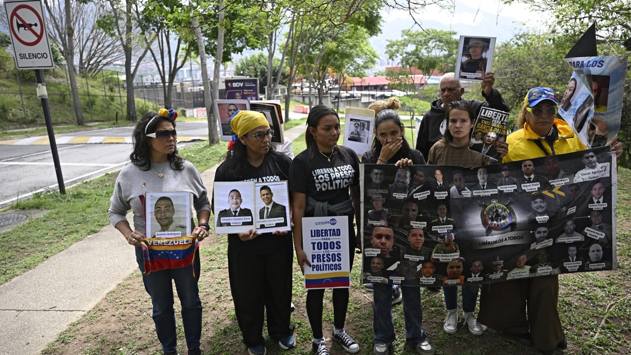 Familiares de detenidos por caso Pdvsa-Obrero protestan frente a Embajada de EE.UU. en Caracas