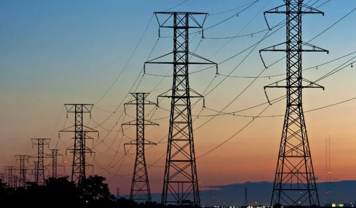 Colombia ha dado un paso significativo hacia la mejora de la infraestructura energética regional al anunciar una inversión sustancial destin