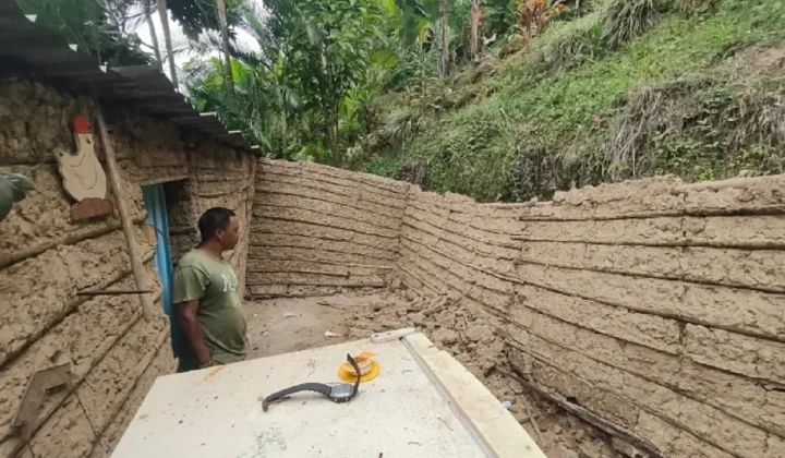 Agricultores de La Peñita afectados por terremoto: sin casas ni insumos médicos