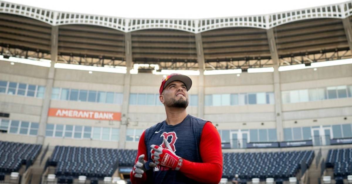Carlos Narváez: El receptor venezolano que enfrenta un difícil 2026 en Boston