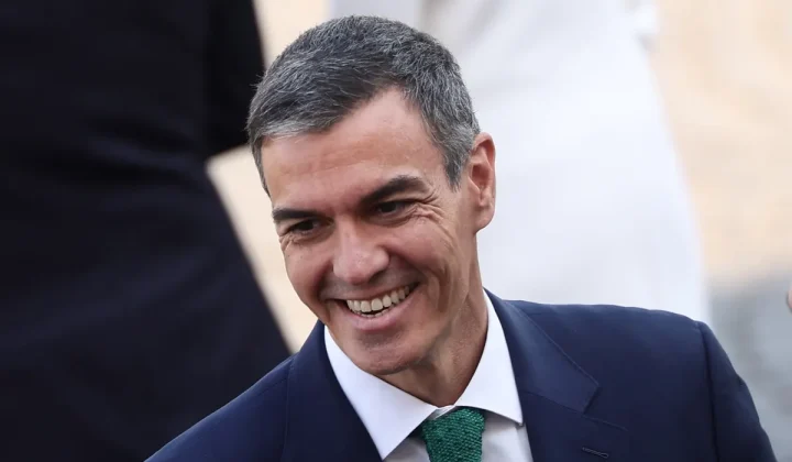El panorama político español se encuentra convulsionado por una serie de escándalos de corrupción que afectan directamente al Partido Social