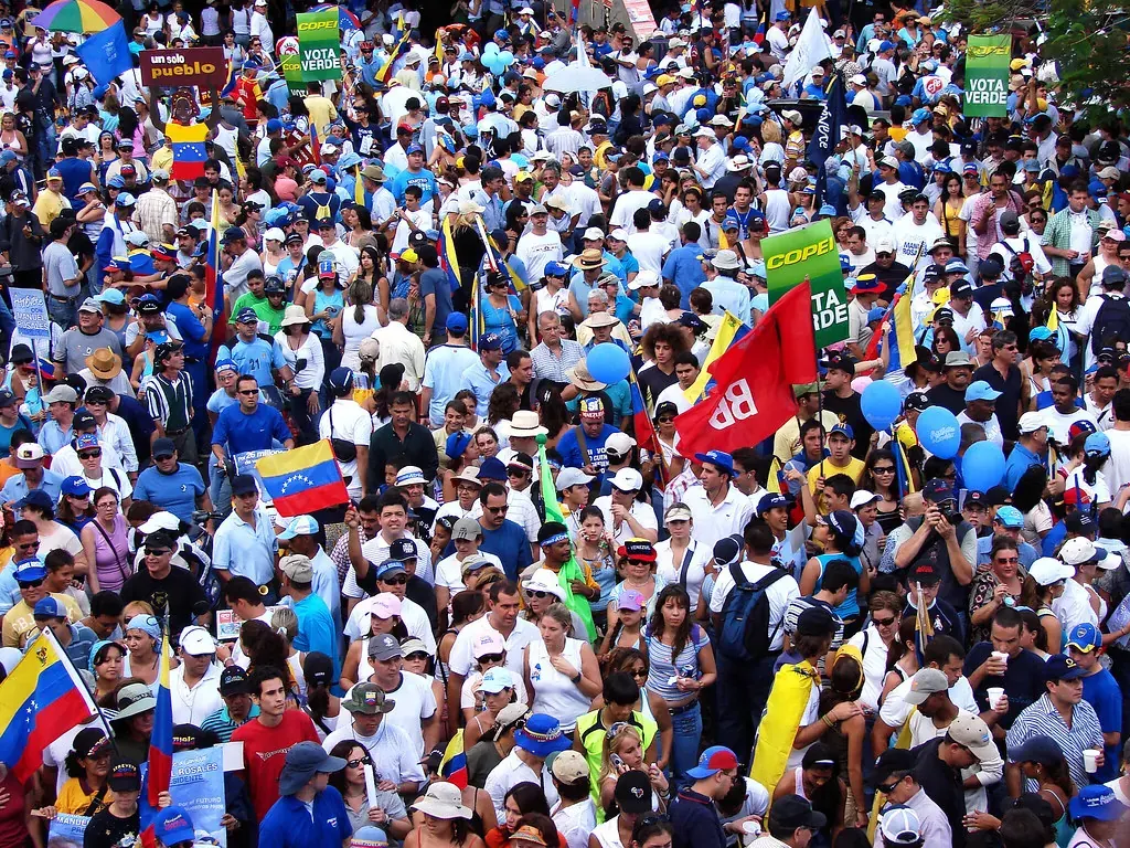 Oficina del SENIAT en Venezuela, símbolo de recaudación fiscal y trámites para ciudadanos y empresas.