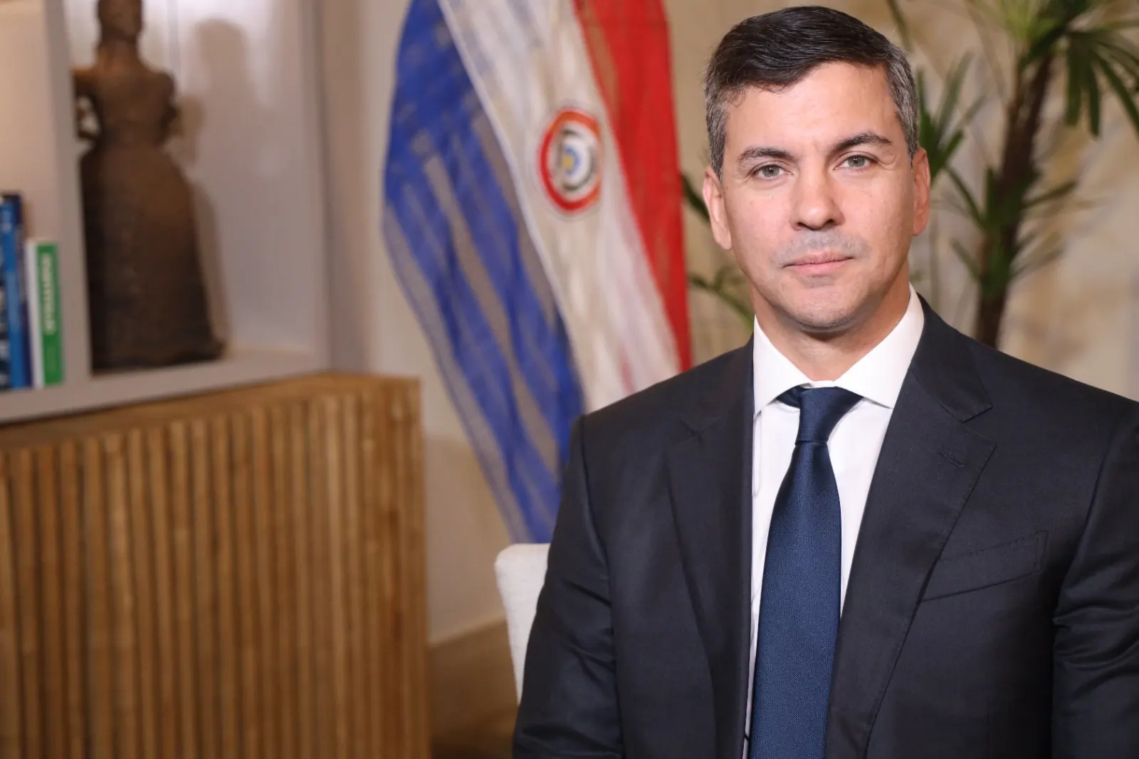 Presidente de Paraguay, Santiago Peña, hablando en la Cumbre de Presidentes del Mercosur.