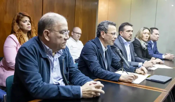 Capriles y UNT buscan reequilibrar fuerzas ante la mesa de negociación del 1 de agosto