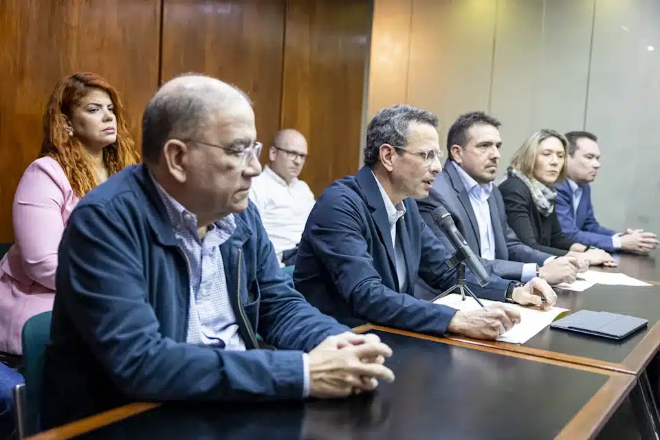 Capriles y UNT buscan reequilibrar fuerzas ante la mesa de negociación del 1 de agosto