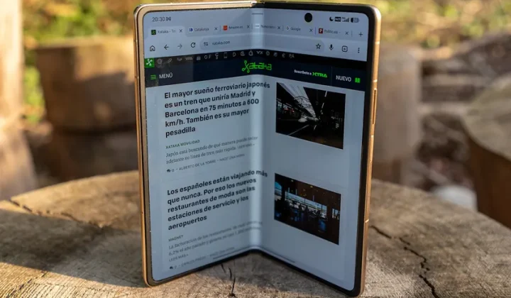 El Honor Magic V6 se presenta como un fuerte candidato a dominar el mercado de los teléfonos plegables en 2026. Este dispositivo no solo her