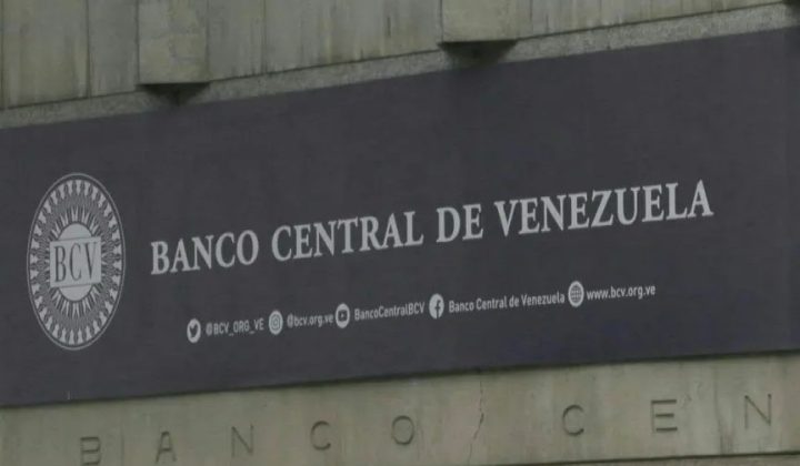 El bolívar pierde otro 15% de su valor frente al dólar BCV en julio y acumula una caída de casi 60% en el año