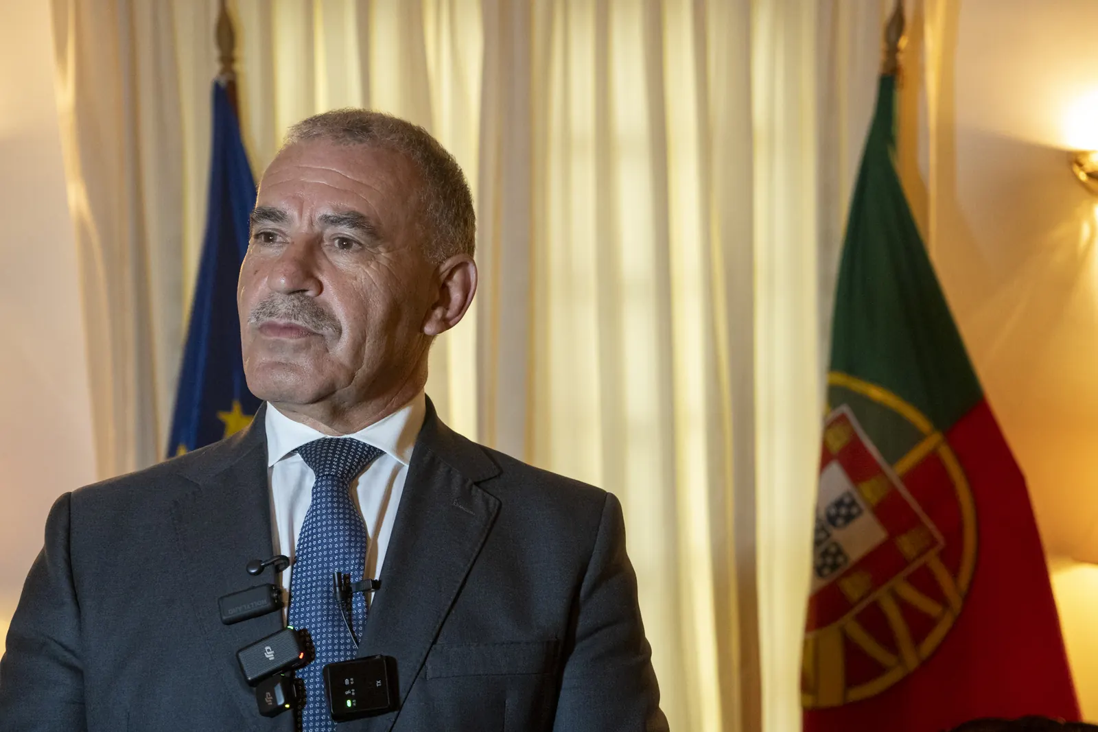 Emídio Sousa, Secretario de Estado de las Comunidades Portuguesas, durante su visita oficial a Venezuela para discutir la cooperación.