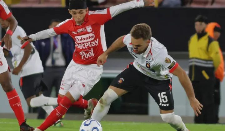 Caracas FC busca remontar ante Santa Fe en la Copa Sudamericana con sede cambiada por los terremotos de junio