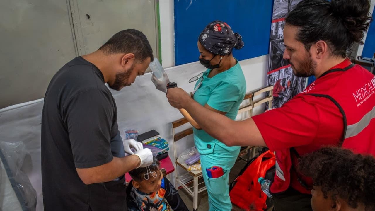 Médicos venezolanos de la diáspora regresaron para atender a víctimas de los terremotos