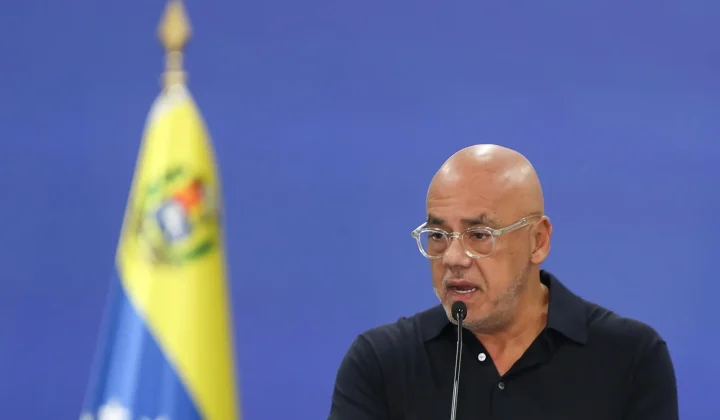 Gobierno estima necesidad de 25.000 viviendas para damnificados por terremotos