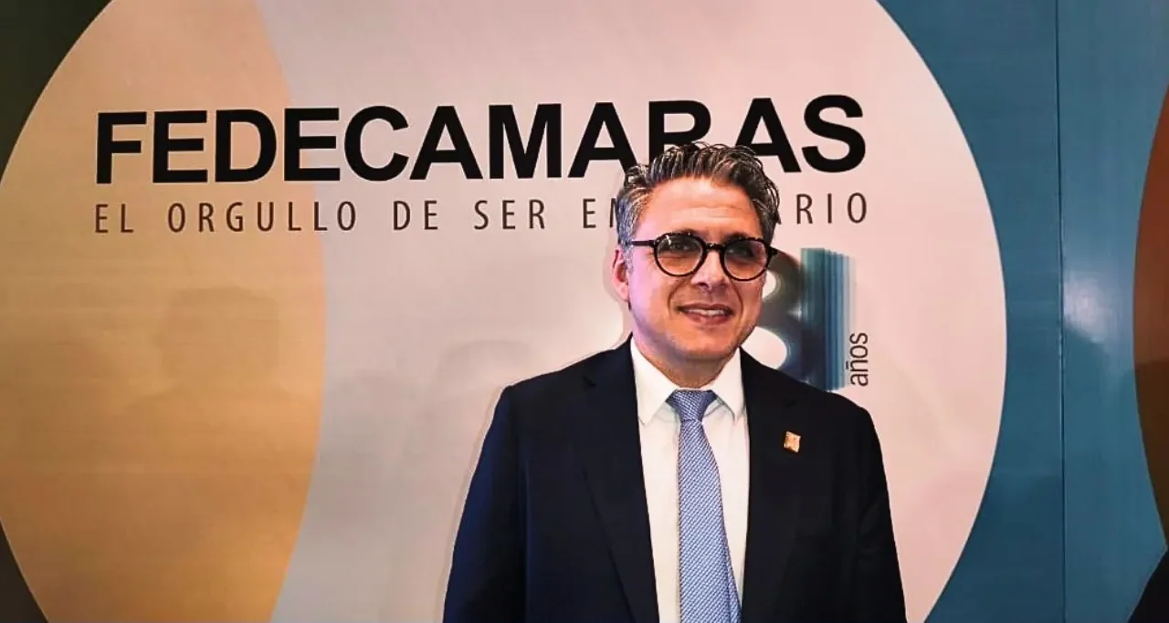 El sector empresarial venezolano, a través de la Federación de Cámaras y Asociaciones de Comercio y Producción de Venezuela (Fedecámaras), h