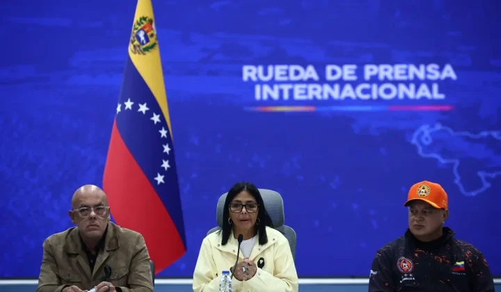 Delcy Rodríguez defiende gestión de rescates tras sismos y actualiza cifra de fallecidos a 2.595