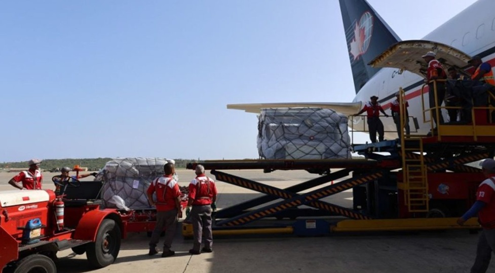 Más de 40 Toneladas de Ayuda Humanitaria Llegaron a La Guaira desde Madrid