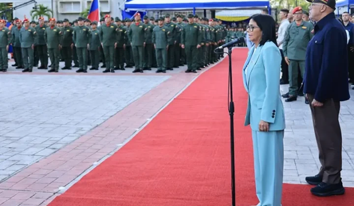 Delcy Rodríguez acusa a la Corte Penal Internacional de “agredir a Venezuela” y ratifica retiro del tribunal