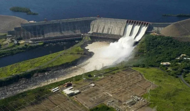 Corpoelec anuncia descarga de agua en Guri, Caruachi y Macagua en medio de racionamientos eléctricos