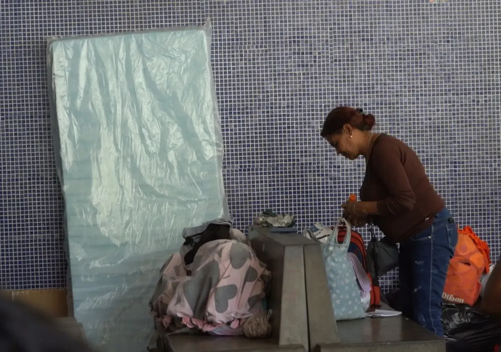 Personas afectadas por terremotos siendo atendidas en un hospital en Caracas, Venezuela.