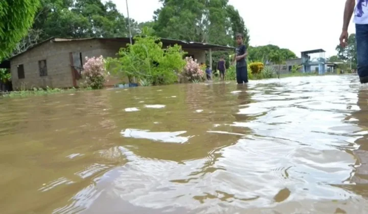 Más de 50 viviendas afectadas por inundaciones en Maturín tras fuertes lluvias