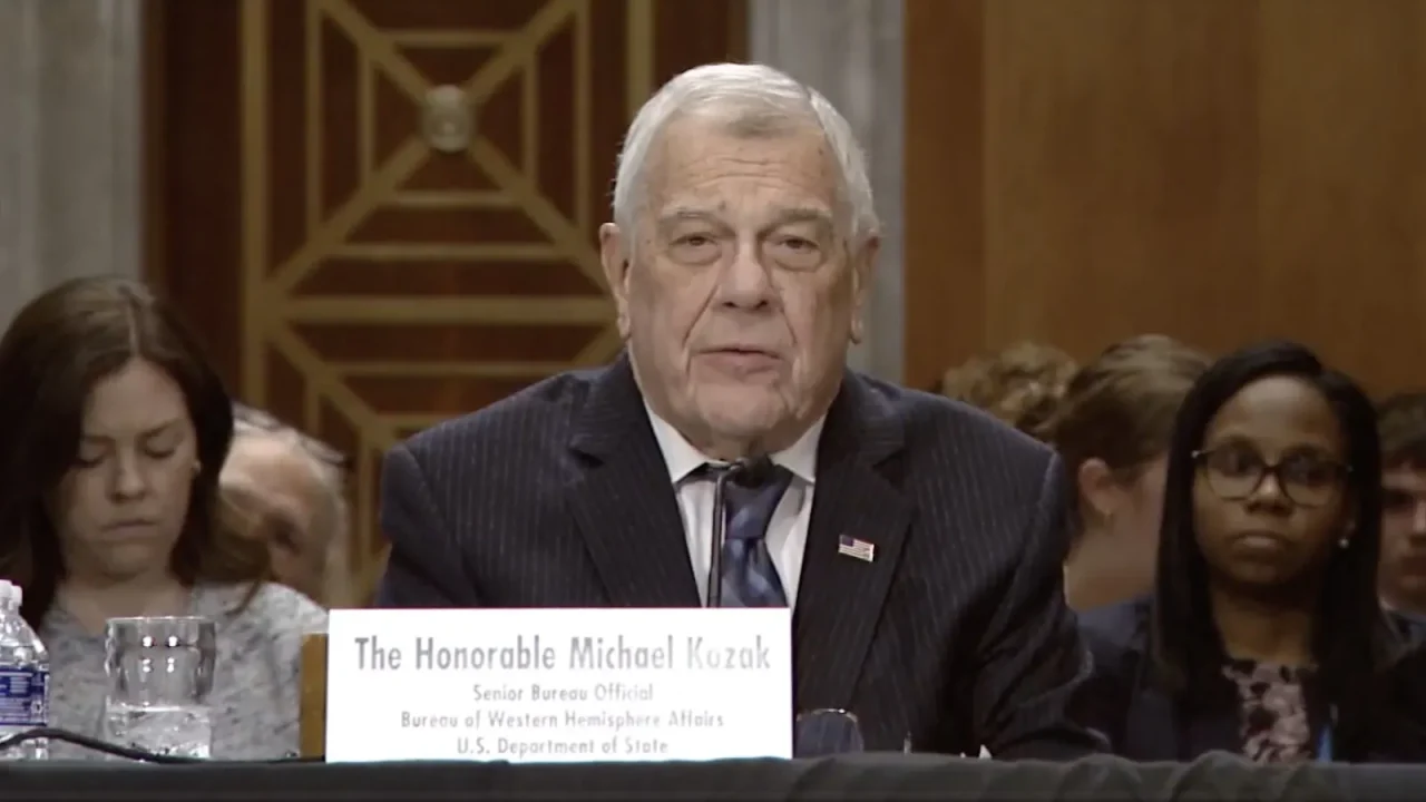 El subsecretario de Estado de Estados Unidos, Michael Kozak, ha confirmado que el próximo 1° de agosto se comenzarán a abordar los «elemento