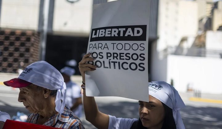 Familiares de presos políticos denuncian abandono tras terremotos en Venezuela