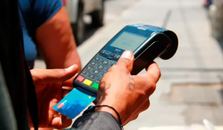 Banca privada suspende comisiones en puntos de venta de La Guaira por 90 días