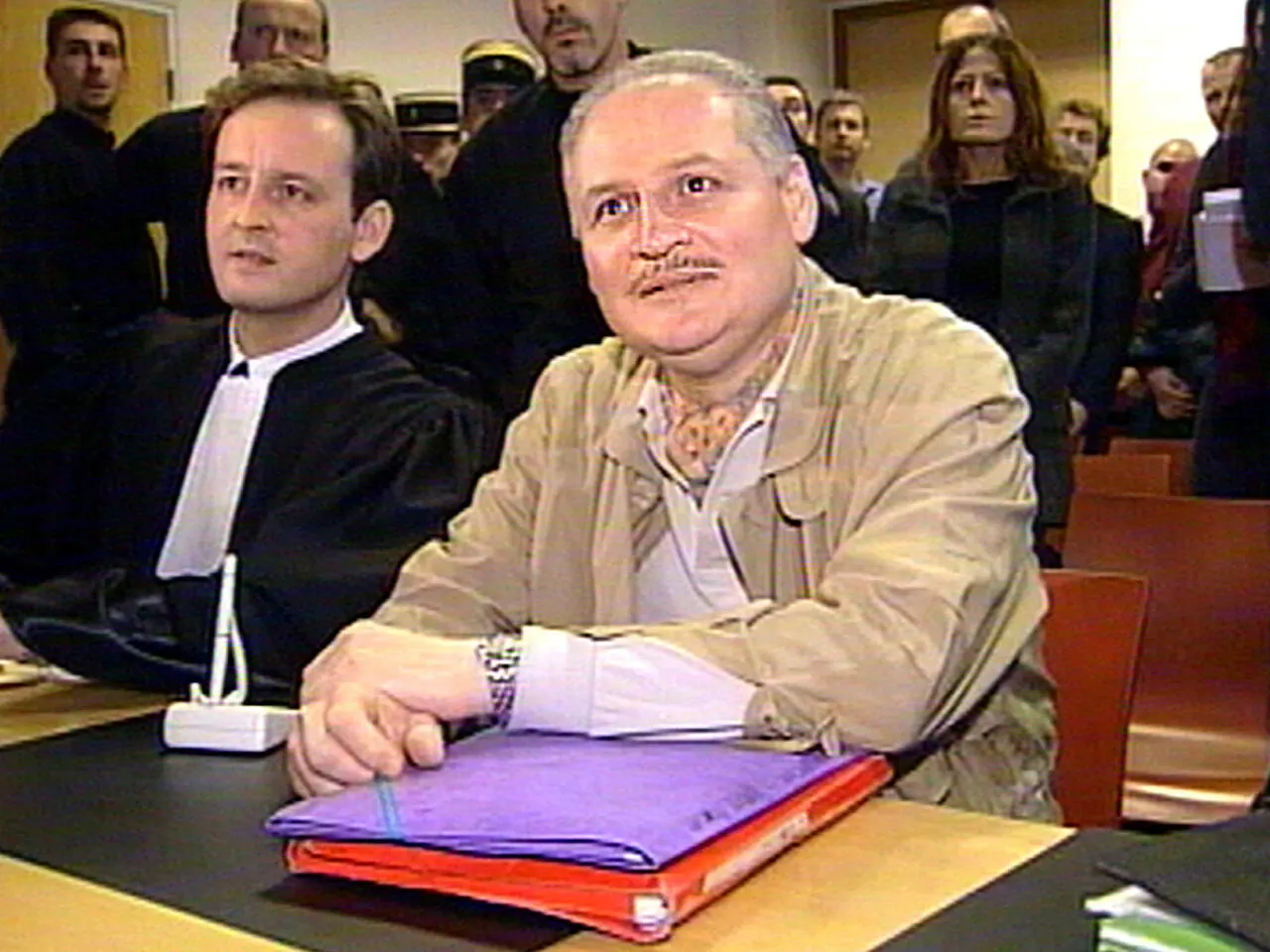 Fachada de un tribunal en París, Francia, donde se evalúan los recursos judiciales de la causa.