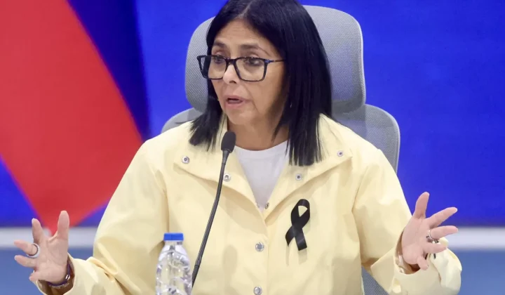 Delcy Rodríguez pide plan de ahorro de luz y agua ante el fenómeno «Superniño