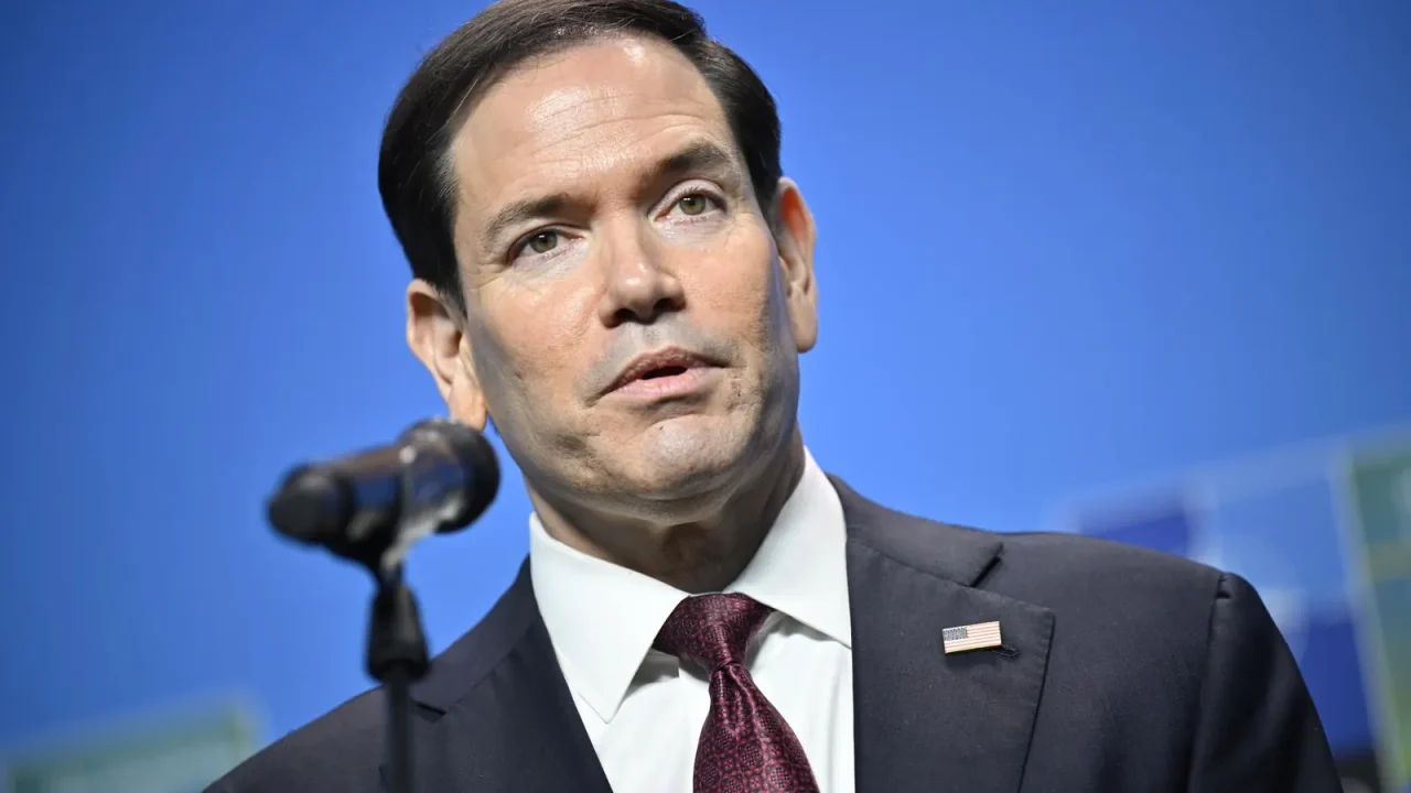 Marco Rubio defiende acuerdo petrolero como parte de una estrategia para recuperar Venezuela y preparar el camino a elecciones