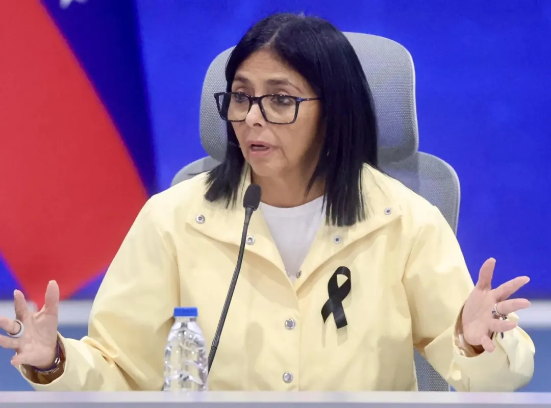 La presidenta encargada Delcy Rodríguez durante una alocución oficial en Venezuela.