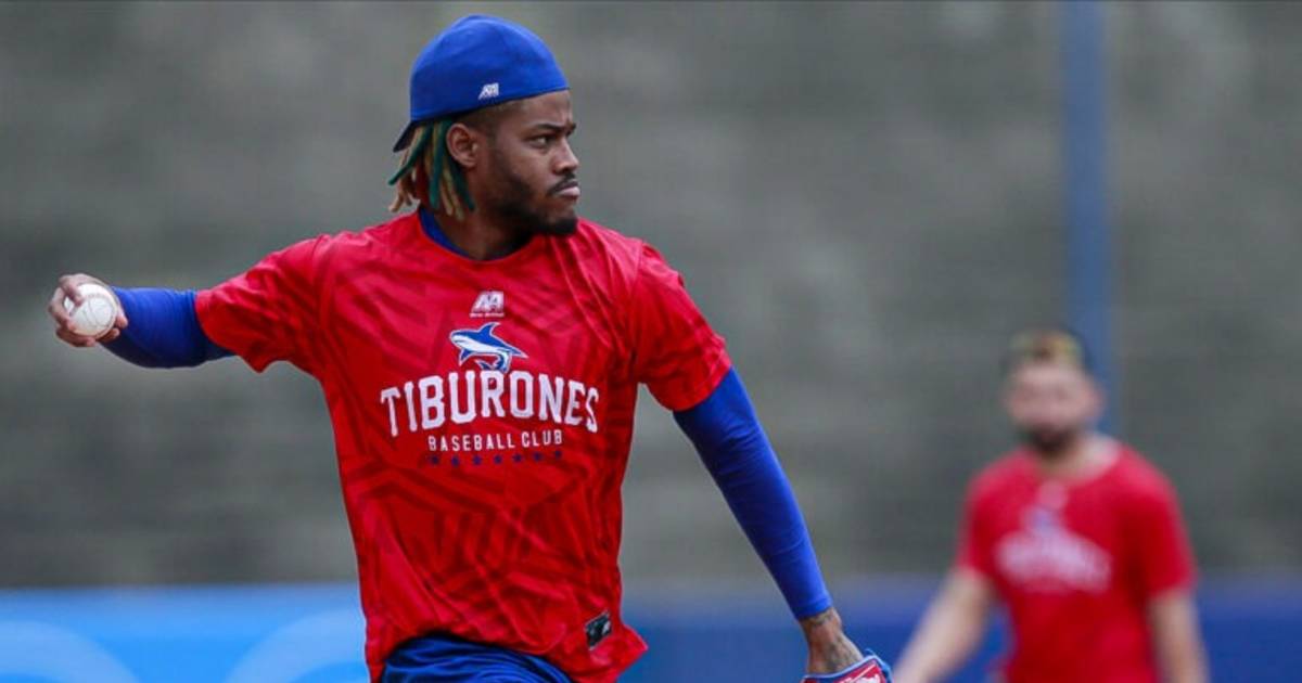 Maikel García sigue sin definir su futuro en la LVBP tras su visita a Caracas
