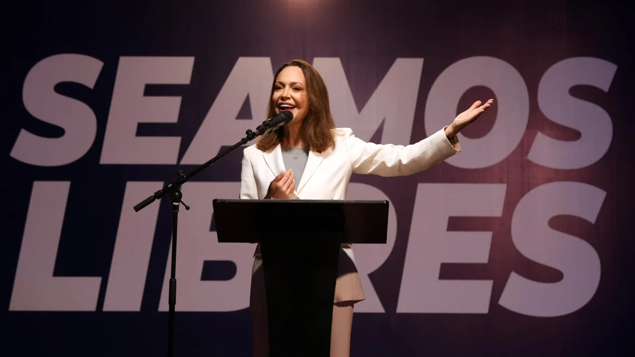 María Corina Machado habla tras su regreso a Venezuela: contrato petrolero, elecciones y críticas al oficialismo