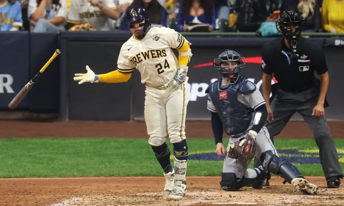 Jackson Chourio y William Contreras brillan en el triunfo de Milwaukee en el primer juego de la Serie Mundial 2026